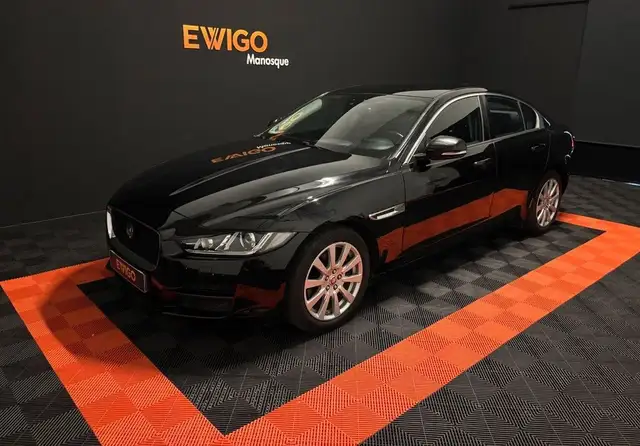 Jaguar XE 2.0 d 180 pure clim auto bi-zone cv
