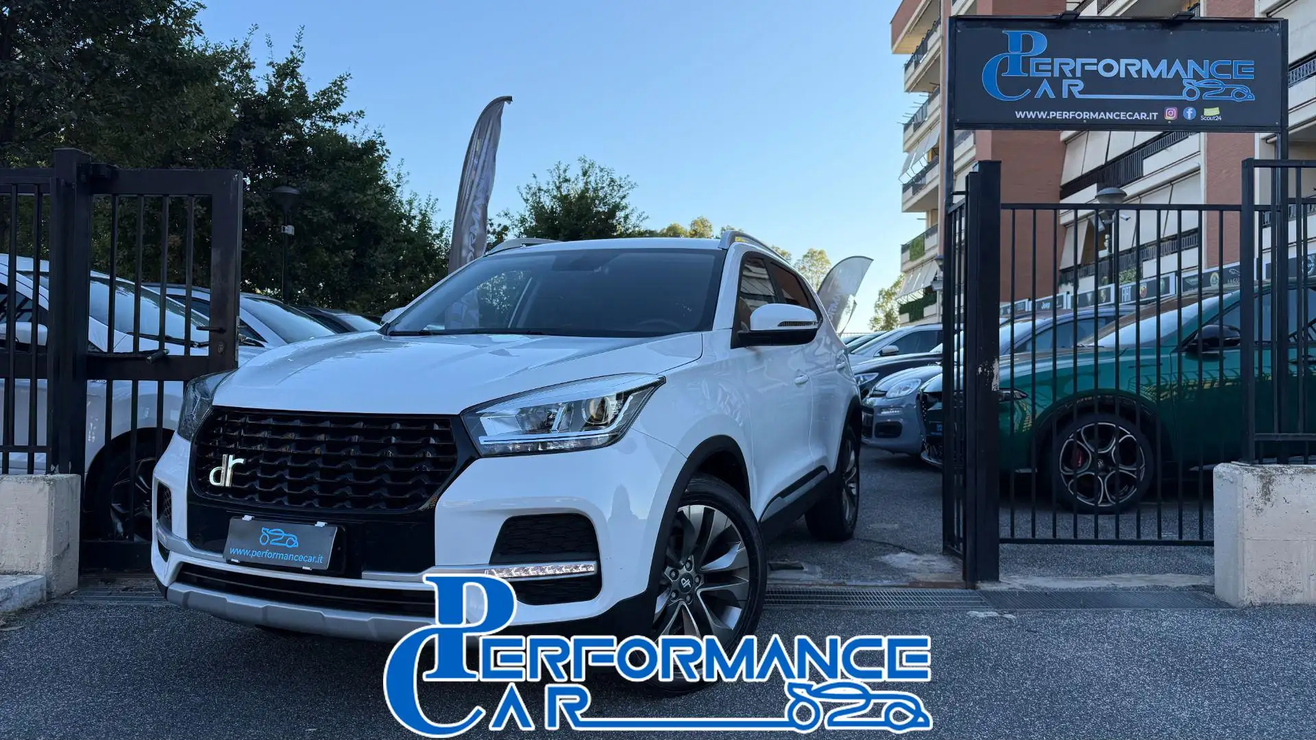 DR Automobiles DR4.0 1.5 BI-FUEL GPL*24M.G.*TETTO*C.L.18*CARPLAY*PELLE* White - 1
