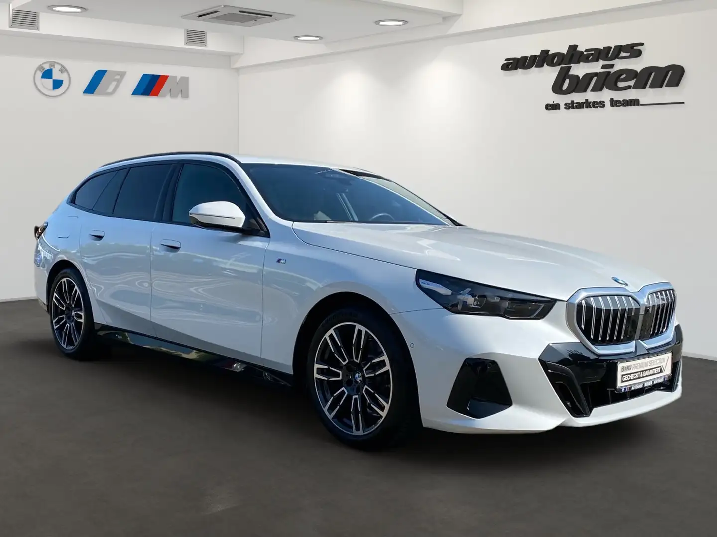 BMW 520 d Touring M Sportpaket HK HiFi DAB LED AHK Fehér - 2