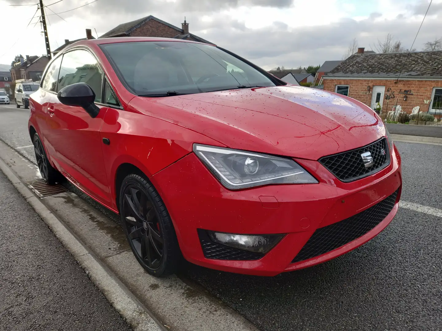 SEAT Ibiza 1.0tsi fr 95cv 2016 164.000kms full option Rood - 2