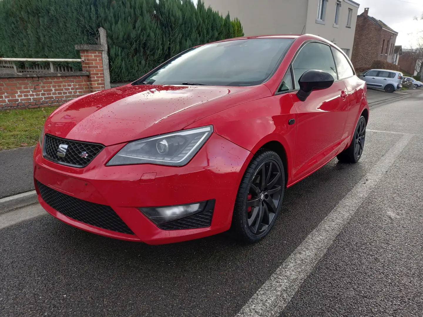 SEAT Ibiza 1.0tsi fr 95cv 2016 164.000kms full option Rood - 1