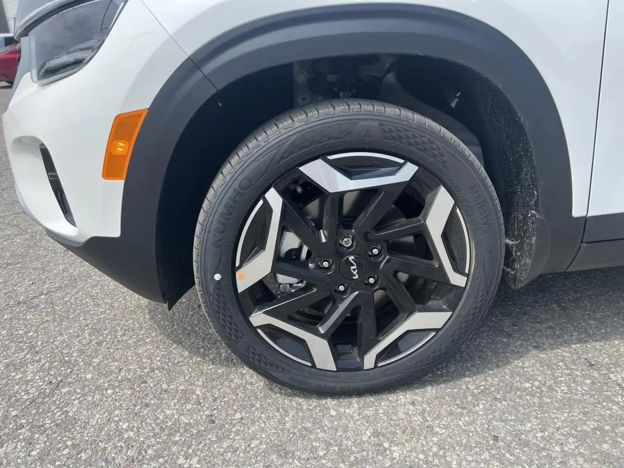 Kia Seltos снимка Kia Seltos