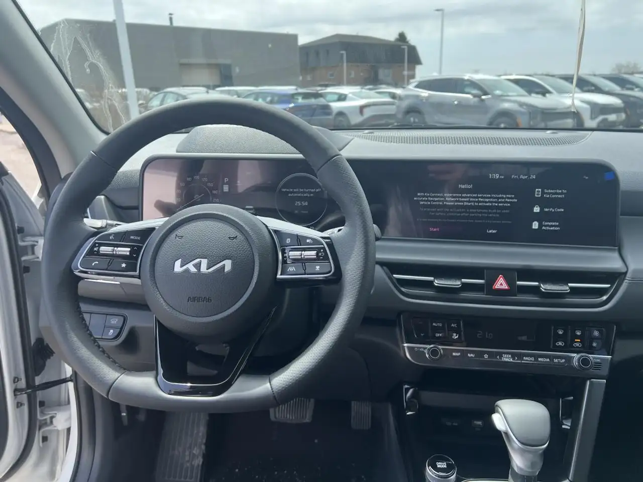 Kia Seltos снимка Kia Seltos