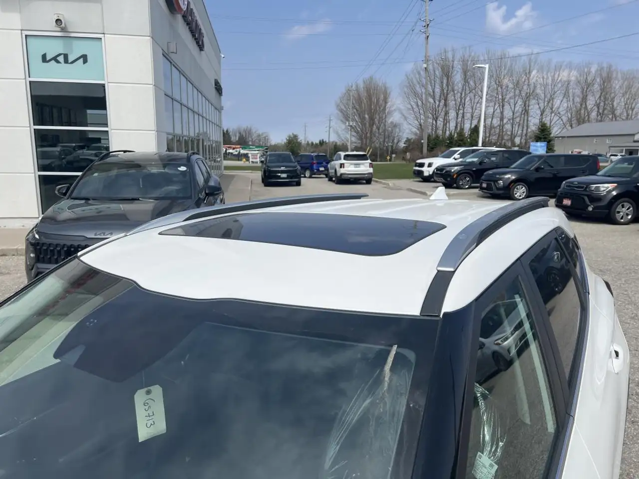 Kia Seltos снимка Kia Seltos