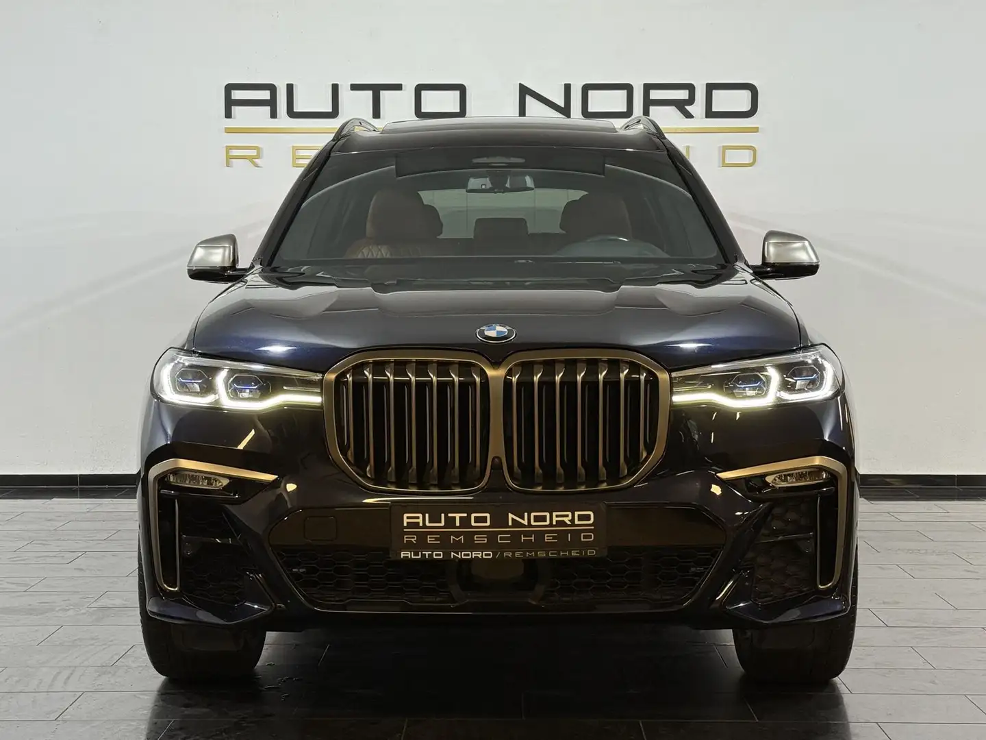 BMW X7 M50 d*AHK*22`´*Standhzg*Soft-Close*Pano*7* Noir - 2
