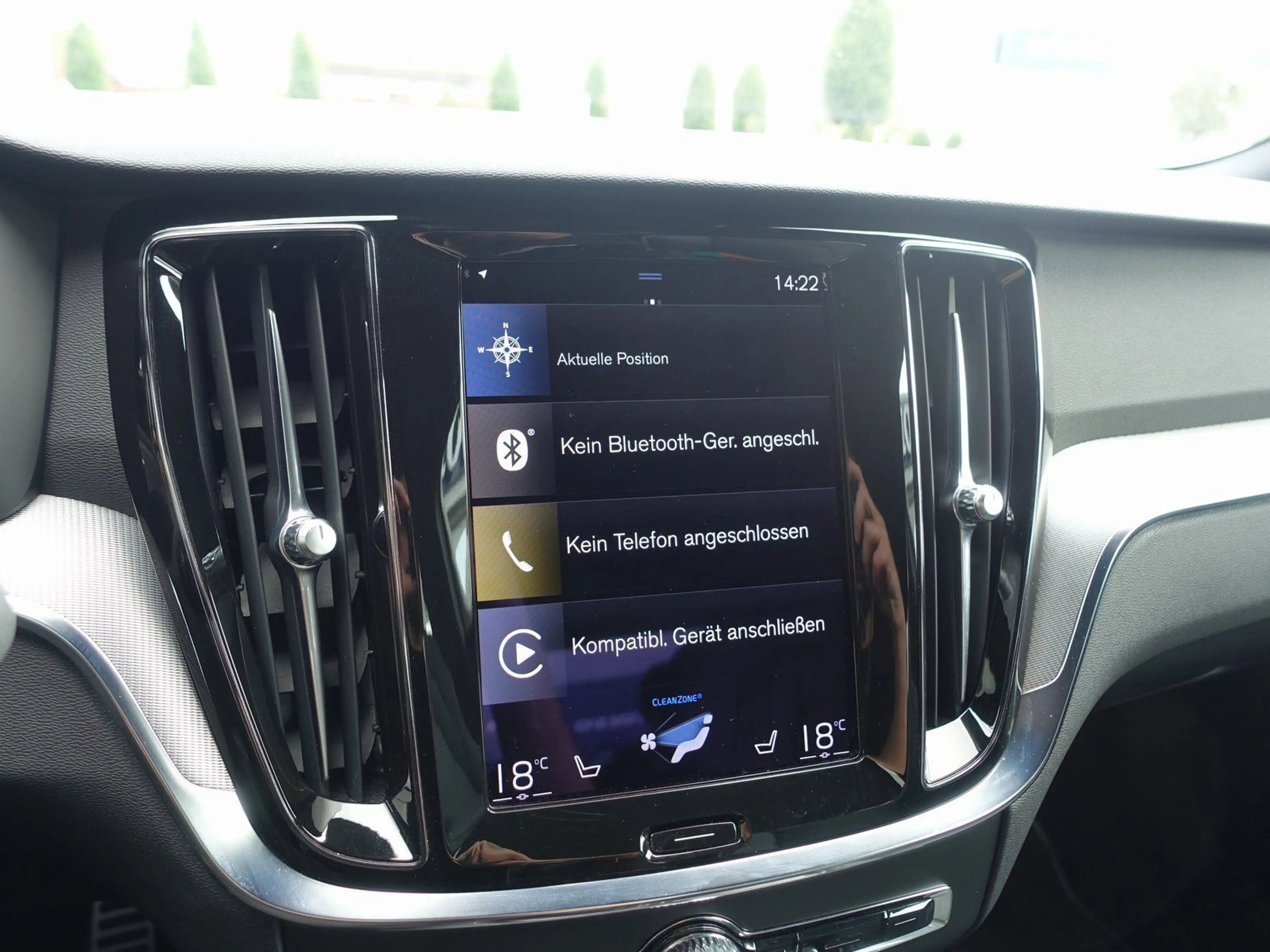 Volvo S60 Recharge R-Design T8 AWD AHK/KAMERA/PILOT — photo 14