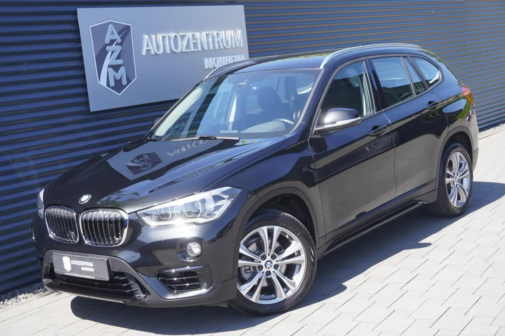 BMW X1 sDrive18i SPORT-LINE|NAVI|LED|AHK|SPORTSITZE| Schwarz - 1