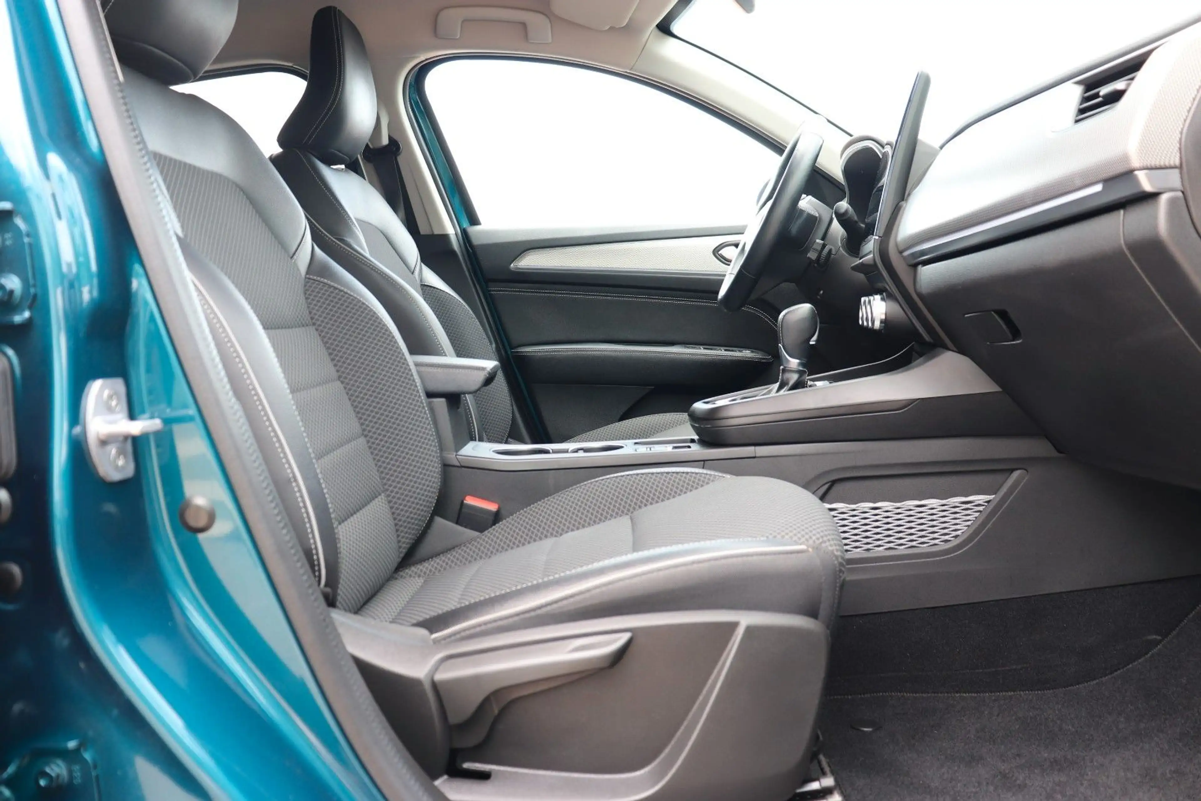 Renault Arkana Intens, AHK, Winterpaket, Navi. — photo 14