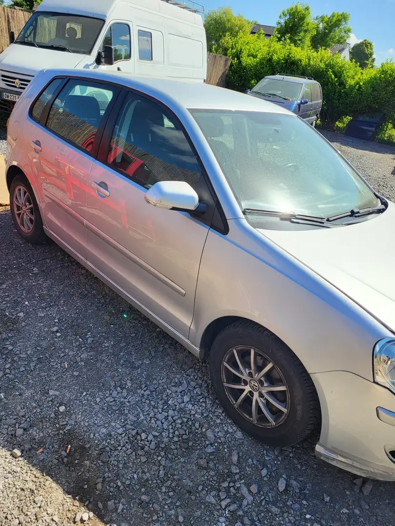 Volkswagen Polo 1.4 TDi BlueMotion DPF - 1