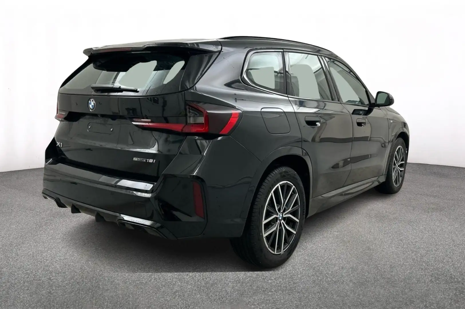 BMW X1 sDrive 18i M-Sport PREMIUMPAKET ++ Schwarz - 2