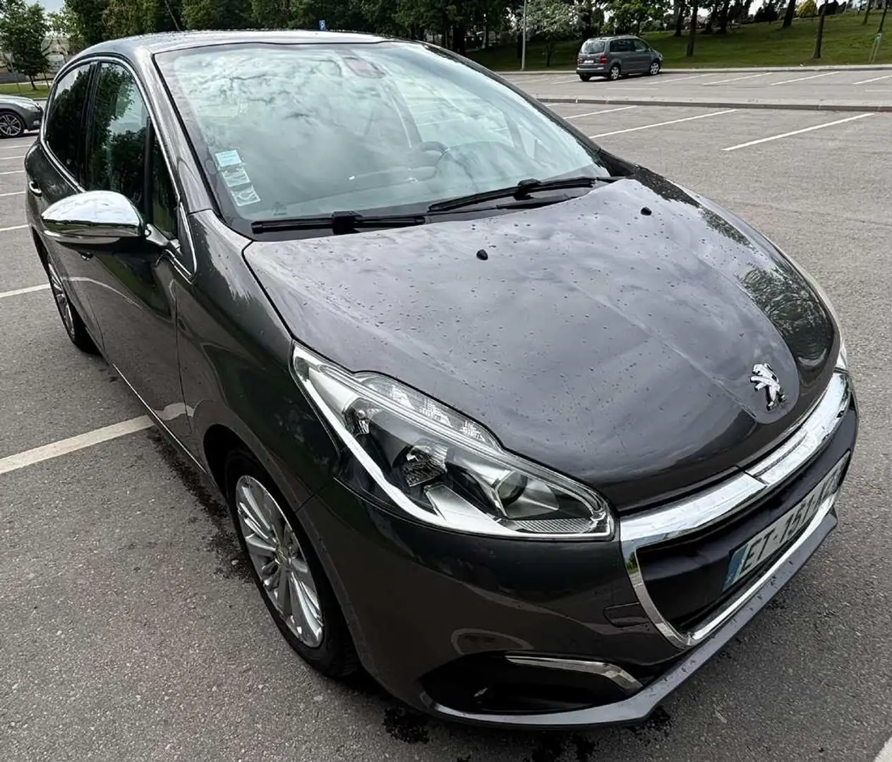 Peugeot 208 Allure - 1