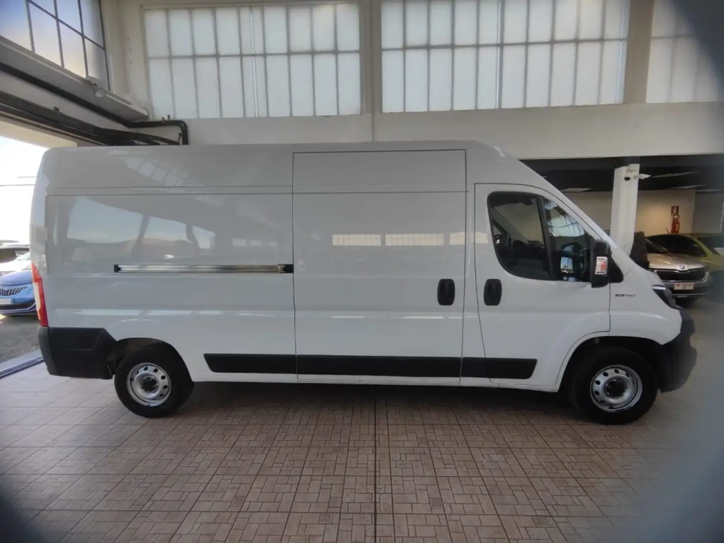 Fiat Ducato 35 2.2 Mjt 140CV PASSO LUNGO TETTO ALTO Bianco - 2