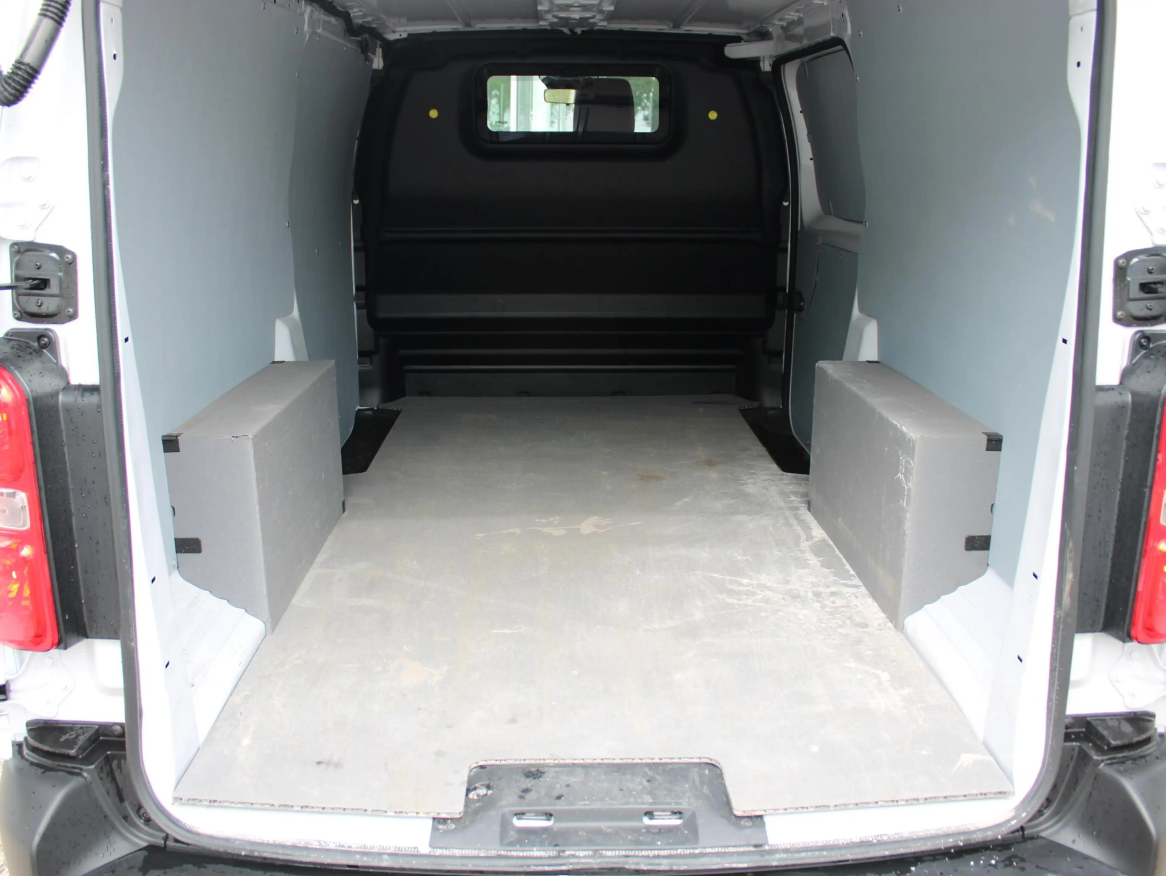 Peugeot e-Expert EV L2 75 kWh | Camera/Navi — photo 9