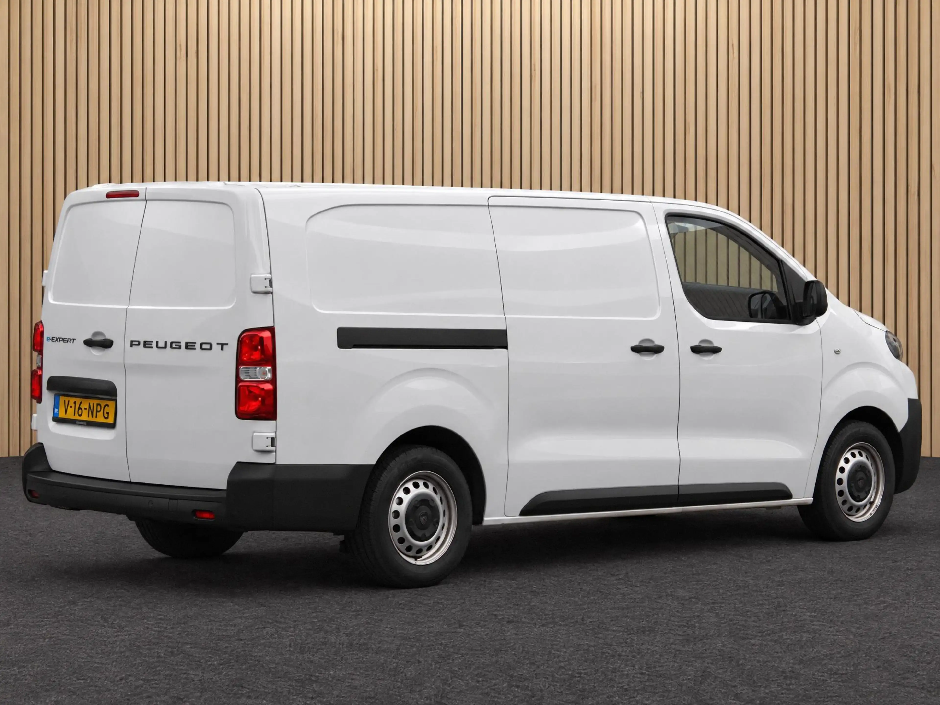Peugeot e-Expert EV L2 75 kWh | Camera/Navi — photo 6