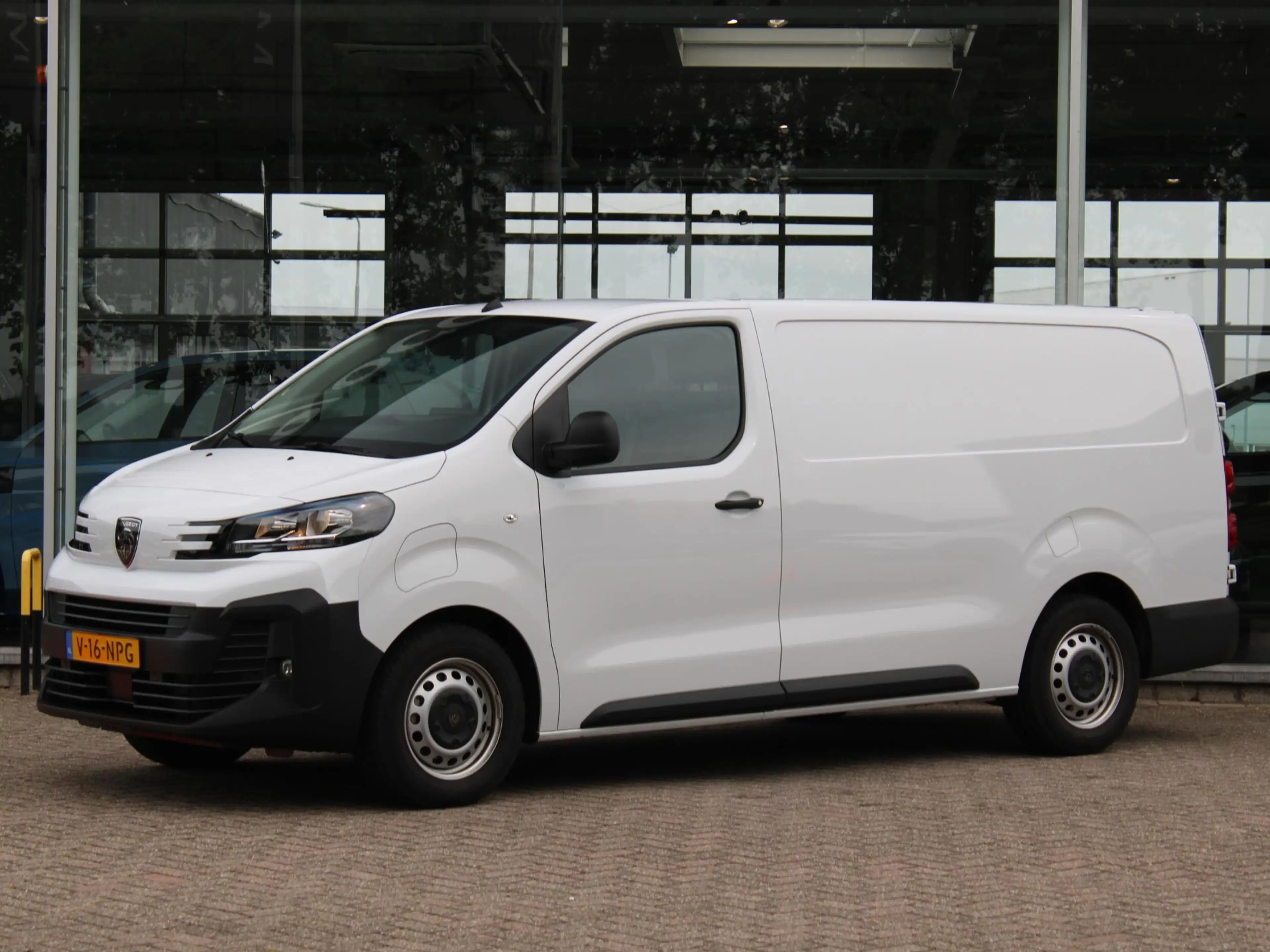 Peugeot e-Expert EV L2 75 kWh | Camera/Navi — photo 5