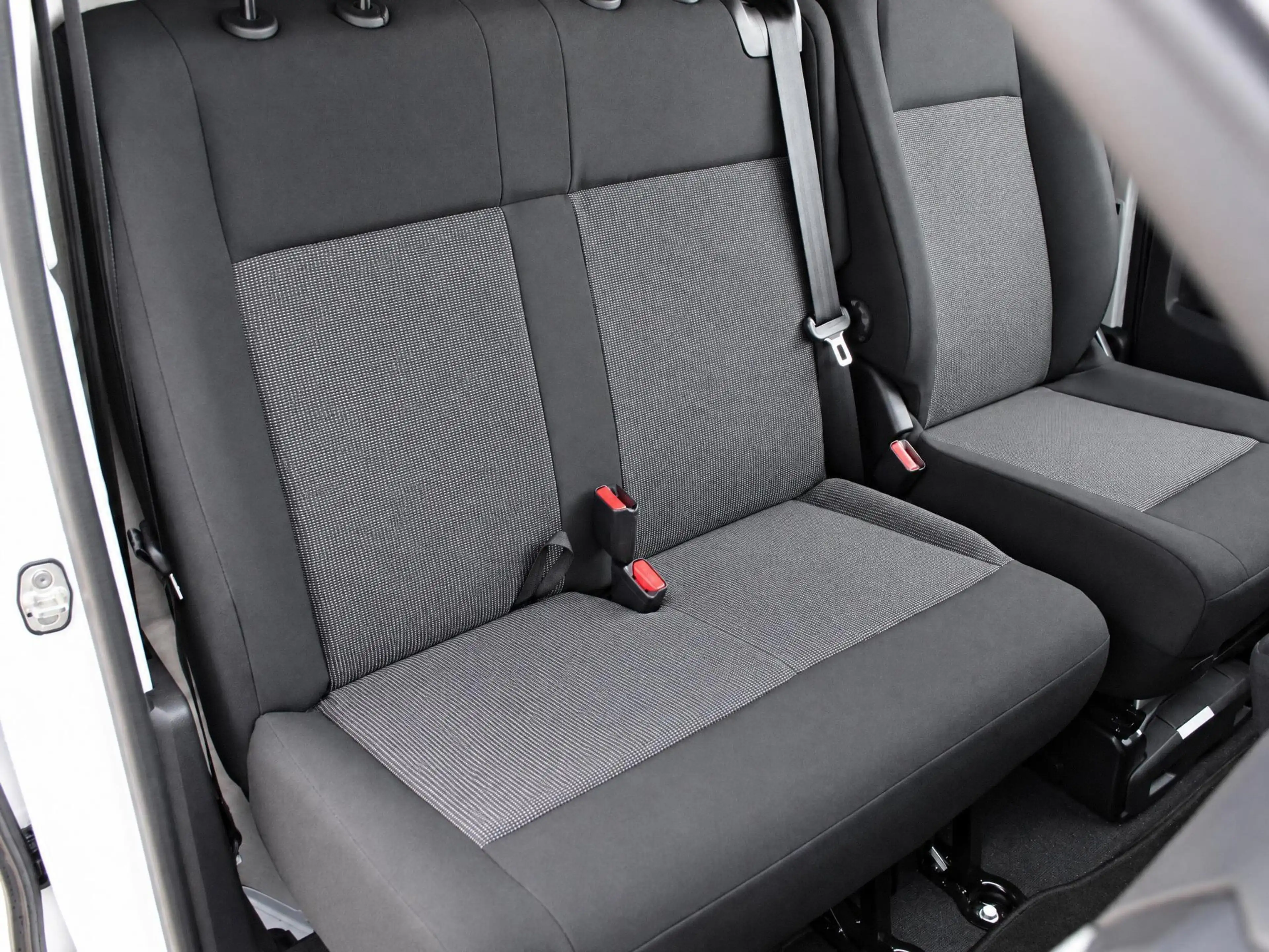 Peugeot e-Expert EV L2 75 kWh | Camera/Navi — photo 10