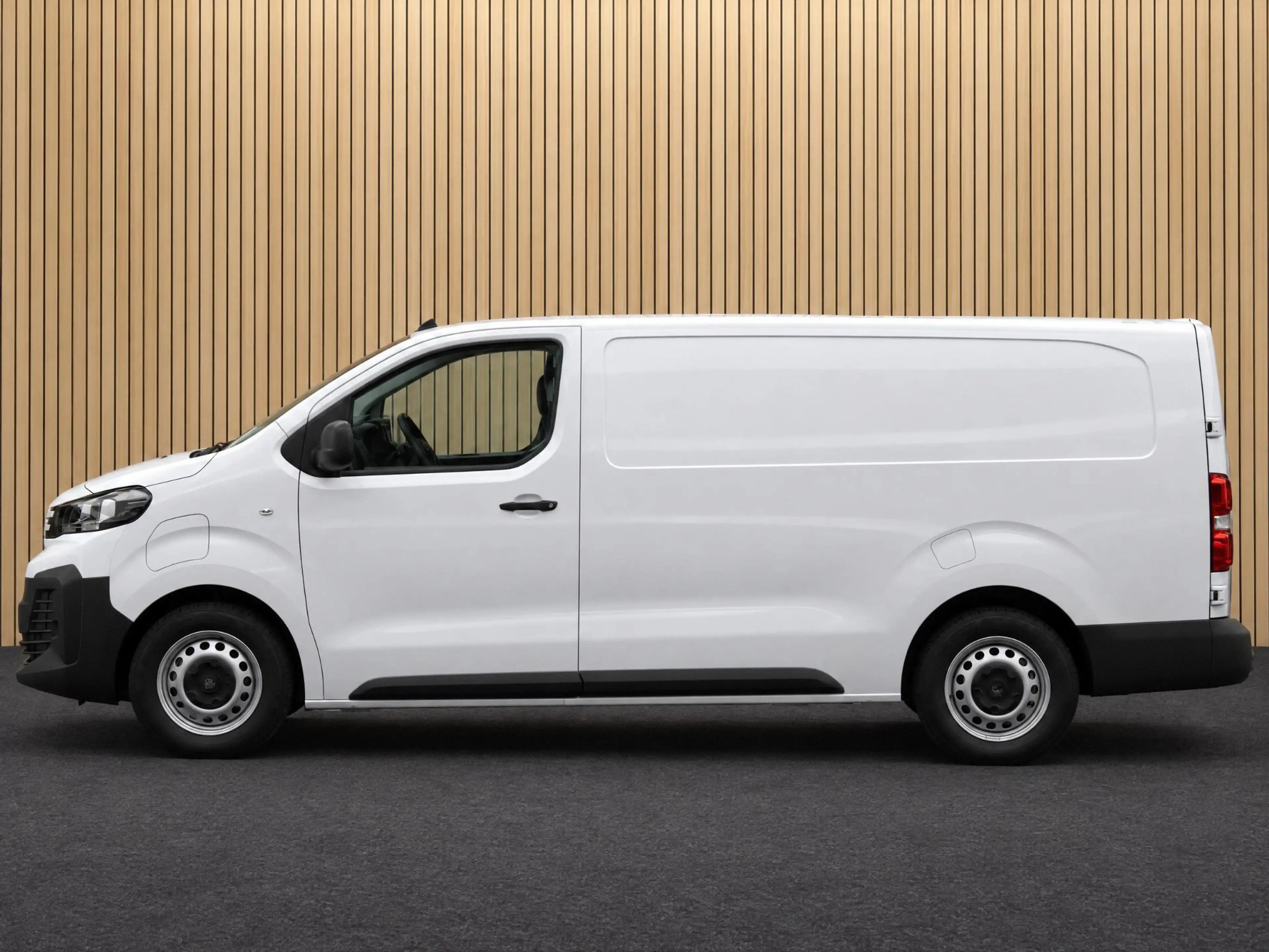 Peugeot e-Expert EV L2 75 kWh | Camera/Navi — photo 7