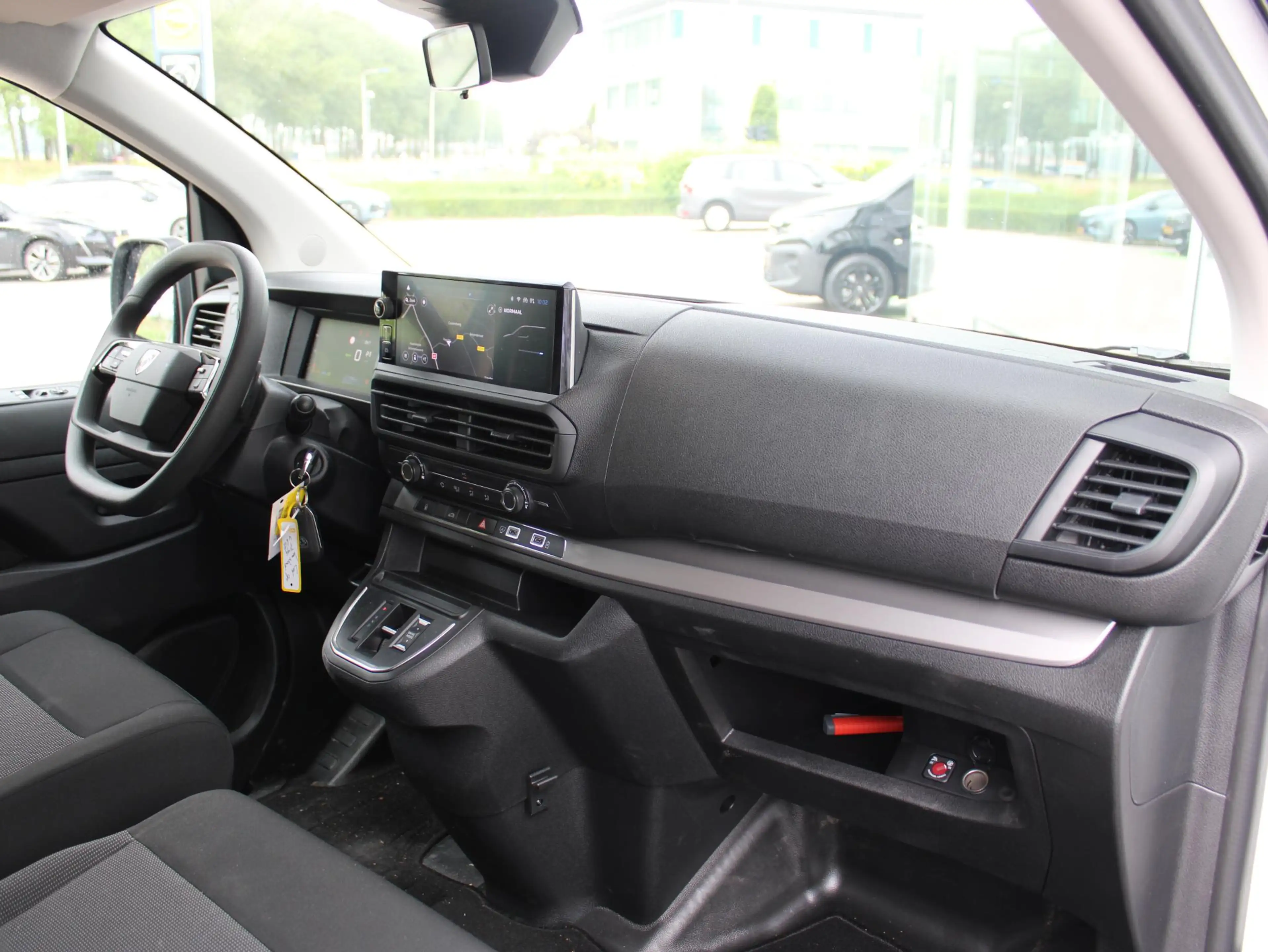 Peugeot e-Expert EV L2 75 kWh | Camera/Navi — photo 3