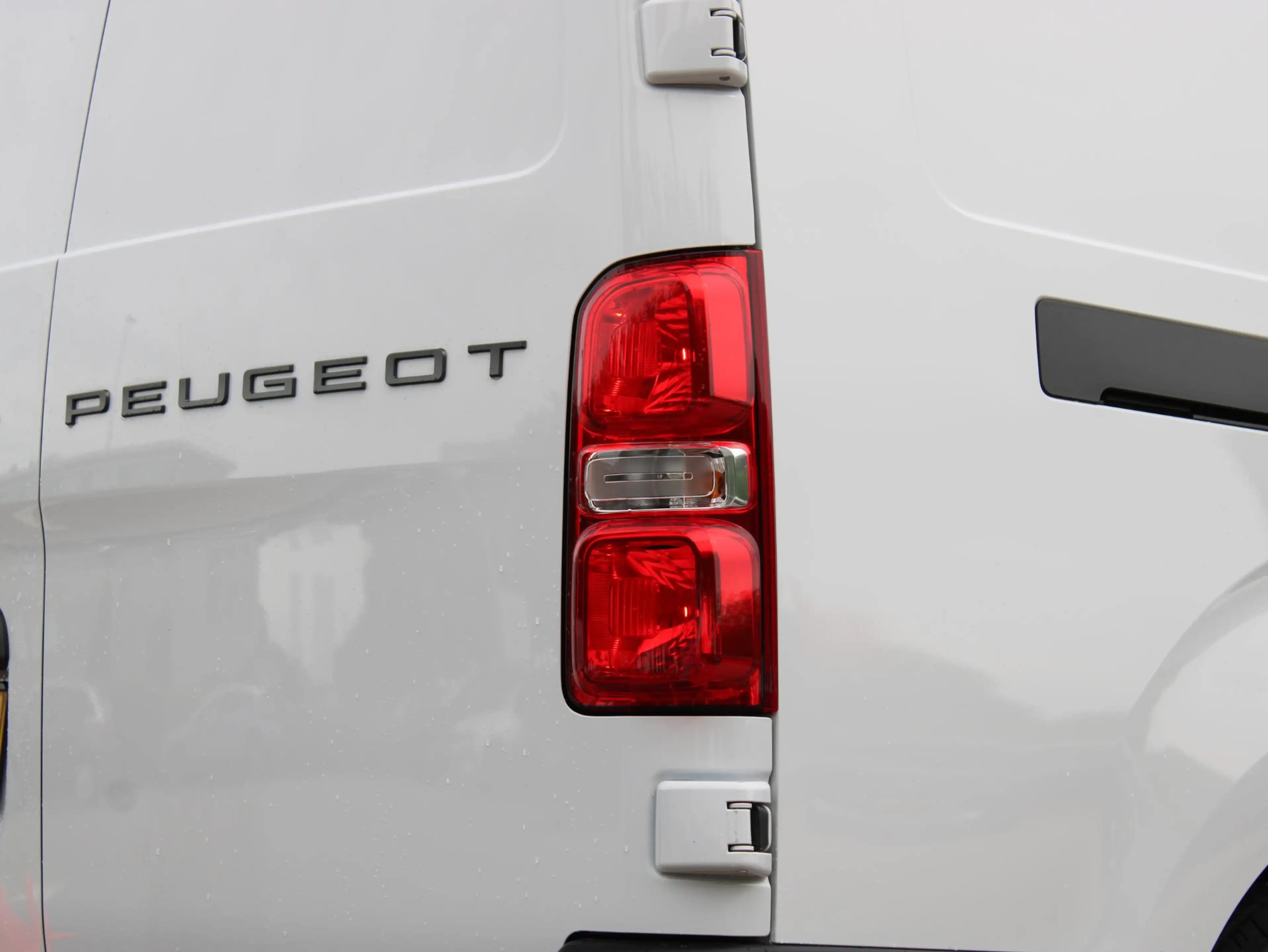 Peugeot e-Expert EV L2 75 kWh | Camera/Navi — photo 12