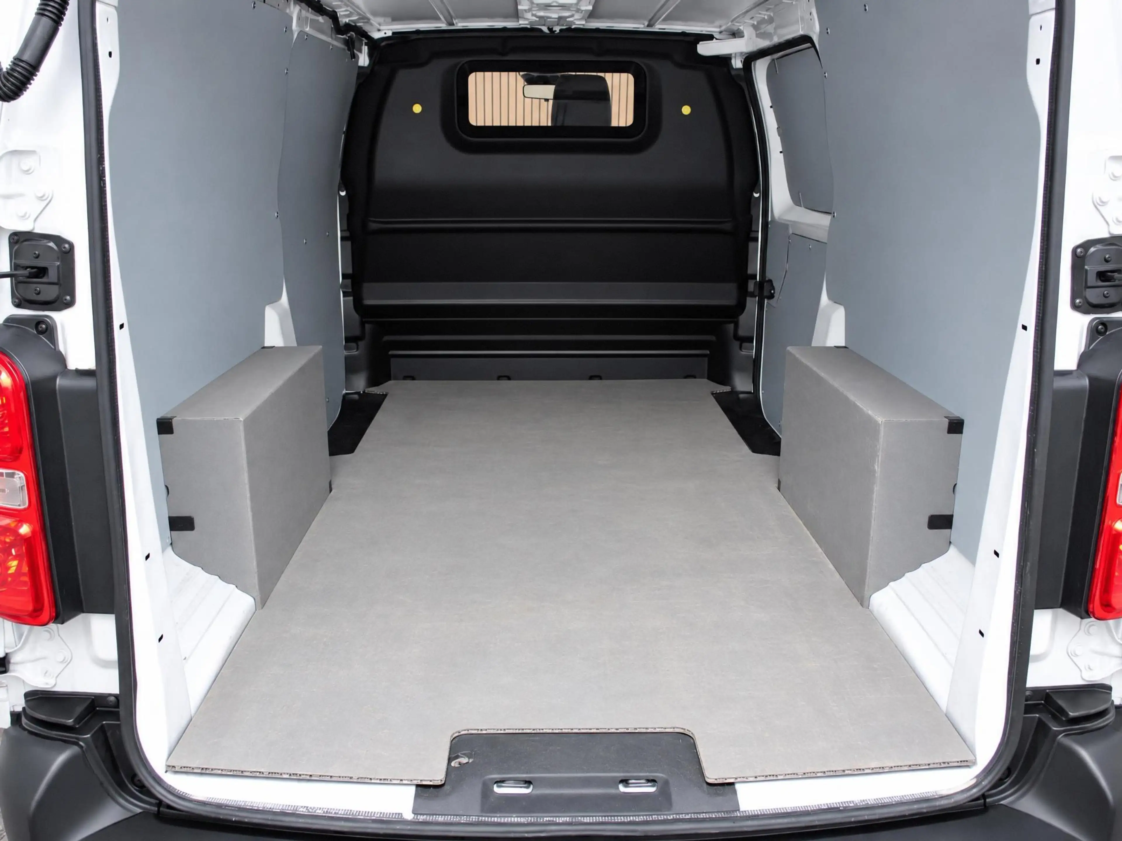 Peugeot e-Expert EV L2 75 kWh | Camera/Navi — photo 12