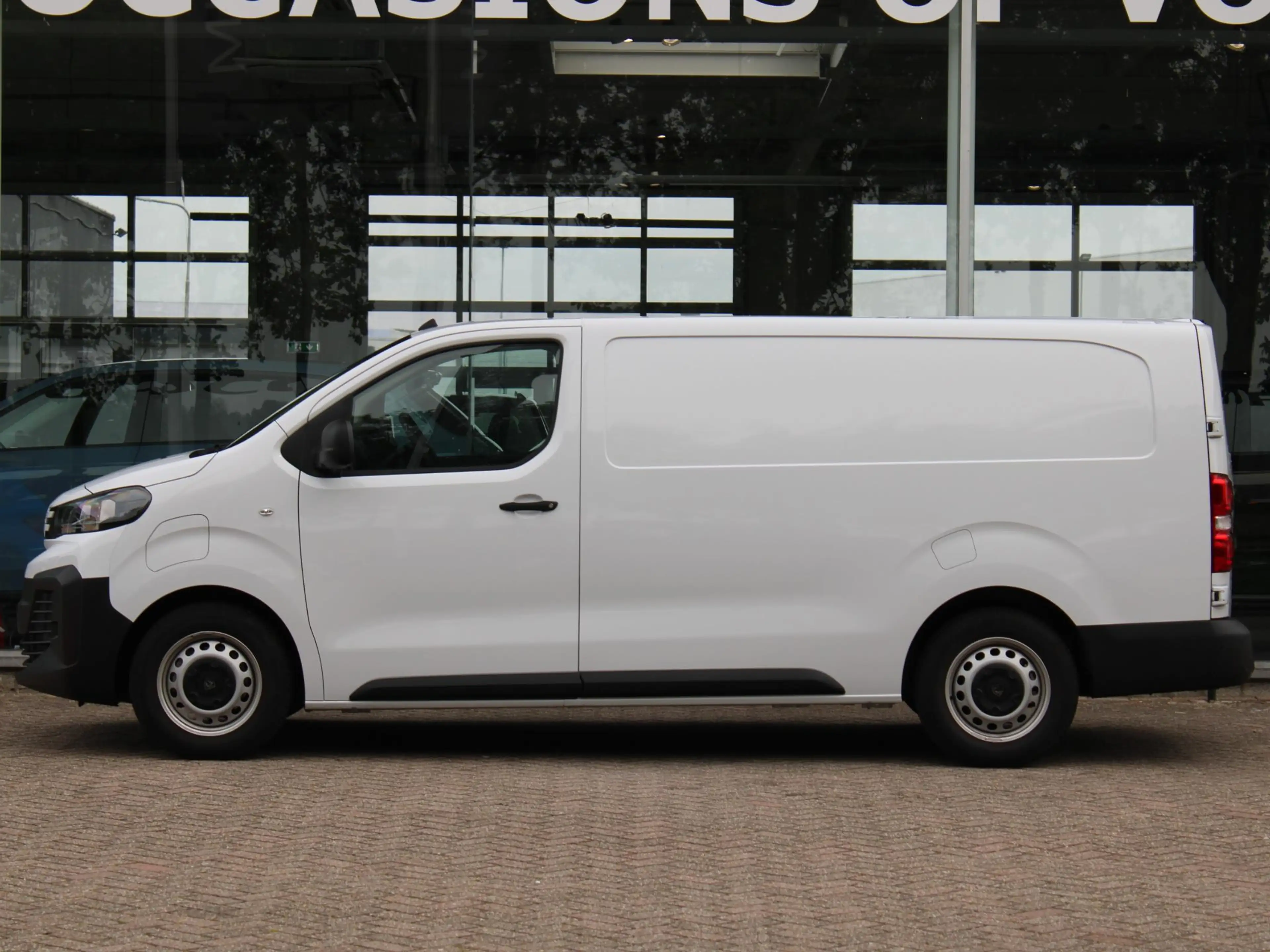 Peugeot e-Expert EV L2 75 kWh | Camera/Navi — photo 8