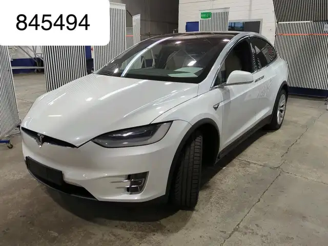 Tesla Model X Maximale Range 6-Sitze Autopilot3 20"