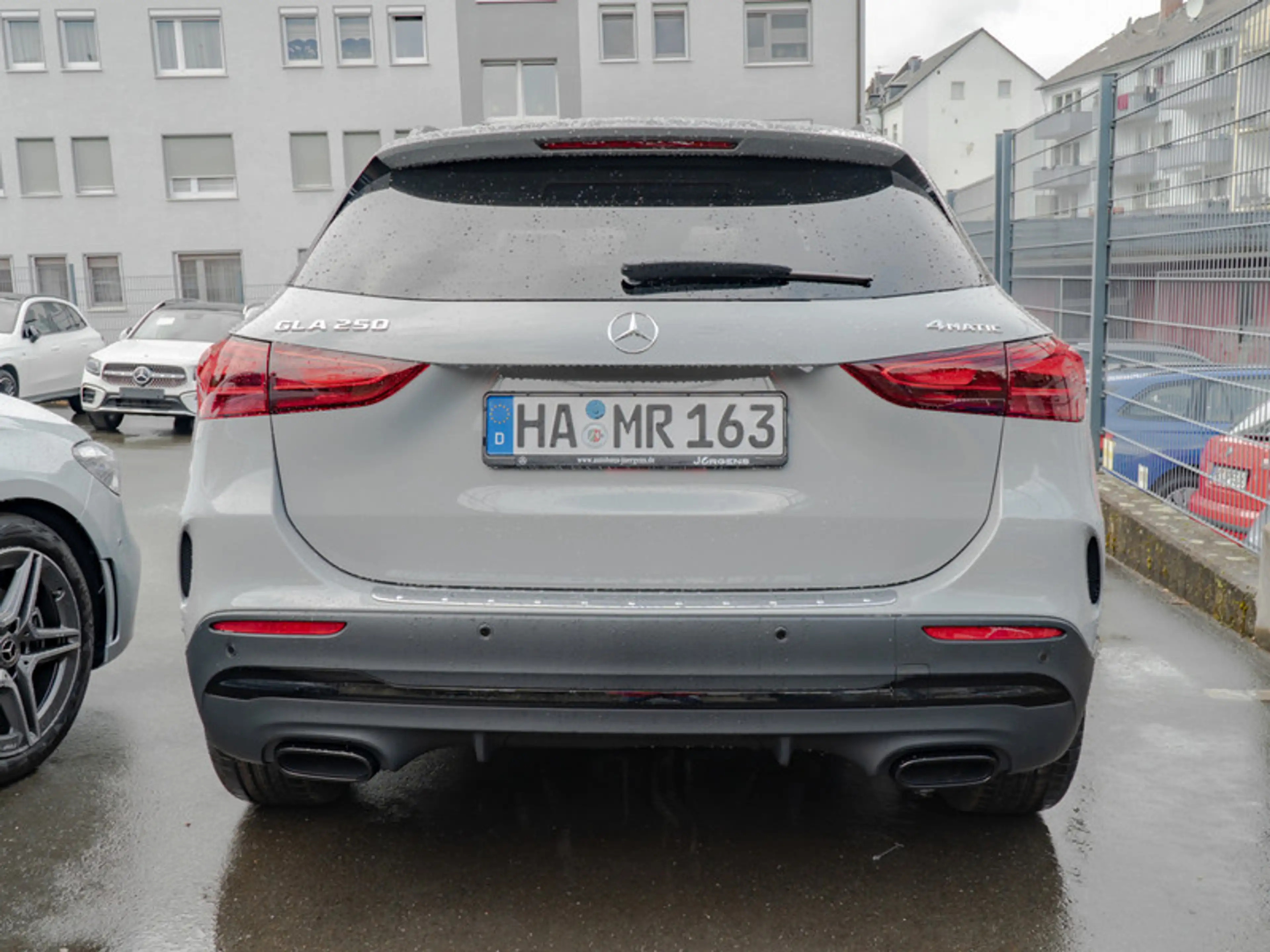 Mercedes-Benz GLA 250 4M AMG-Sport/MLB/Pano/AHK/Night/Sound — photo 5