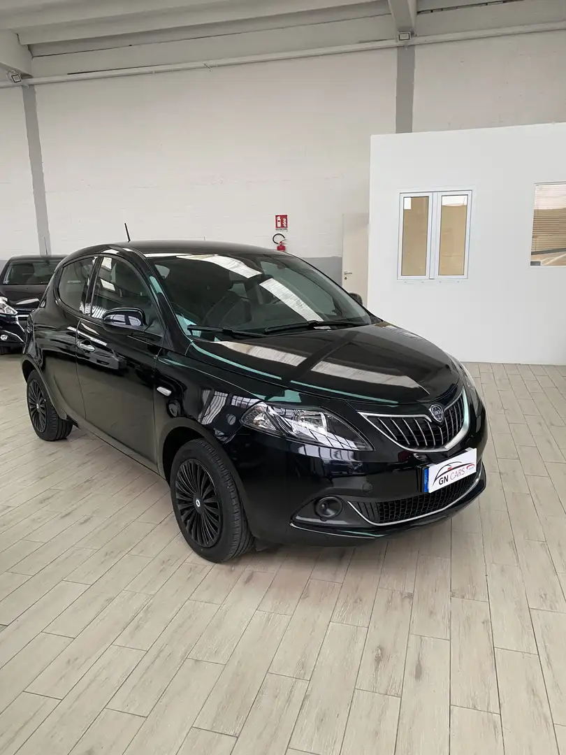 Lancia Ypsilon 1.0 firefly hybrid Gold s&s 70cv - 2