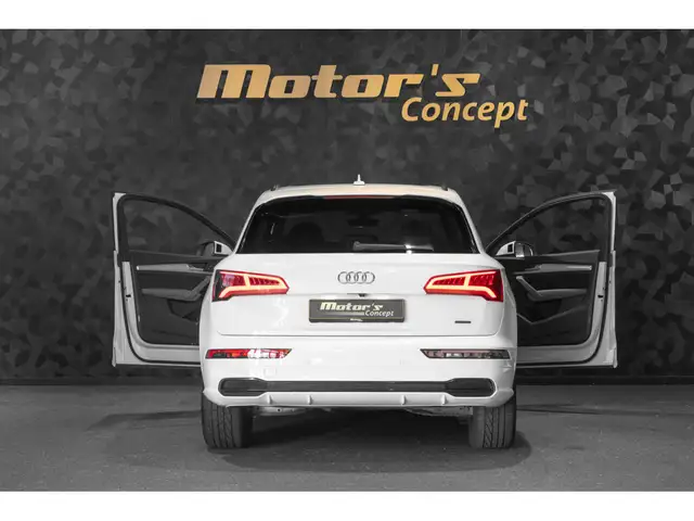 Audi Q5 view 5