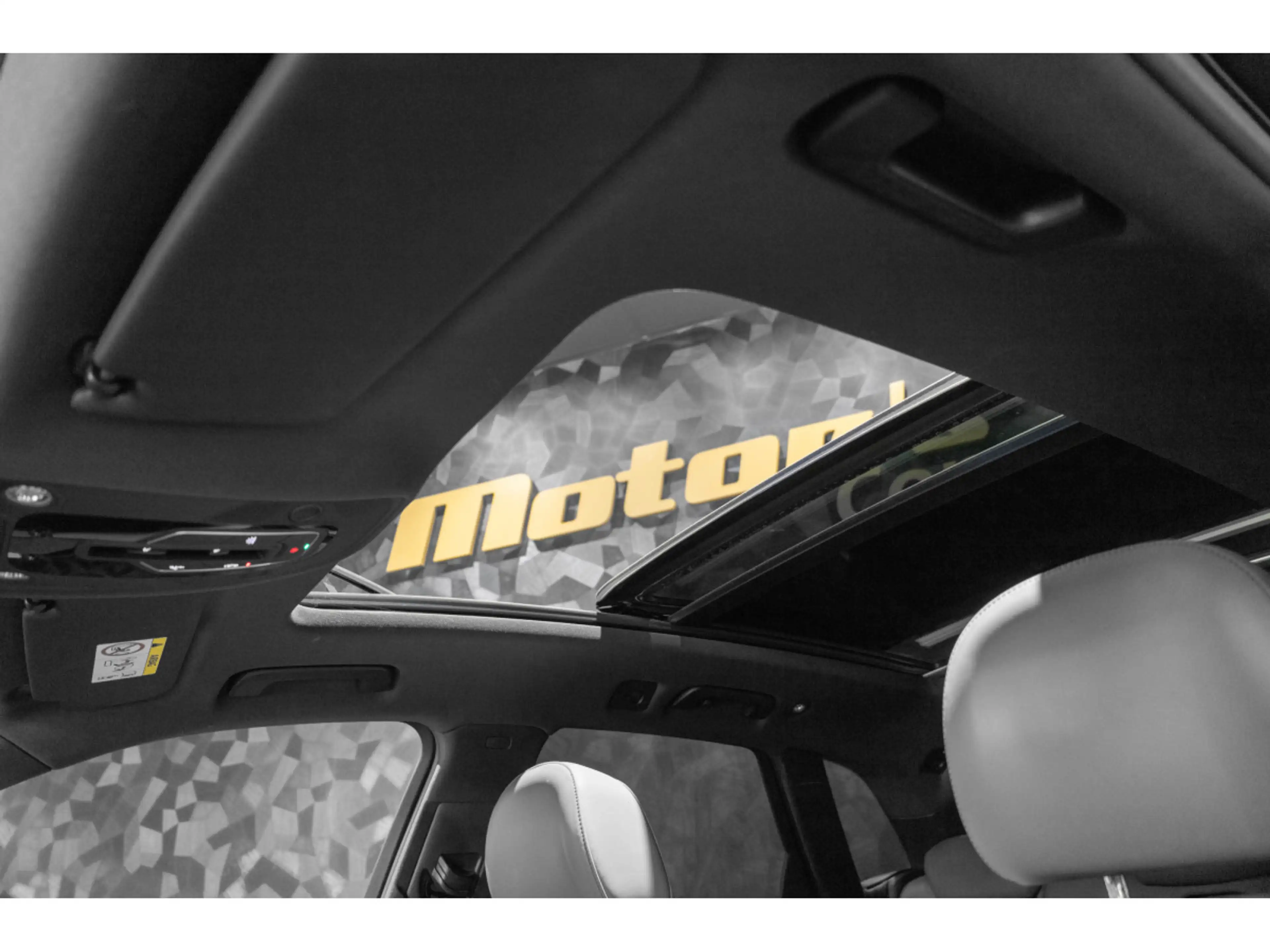 Audi Q5 S-Line Quattro — photo 12