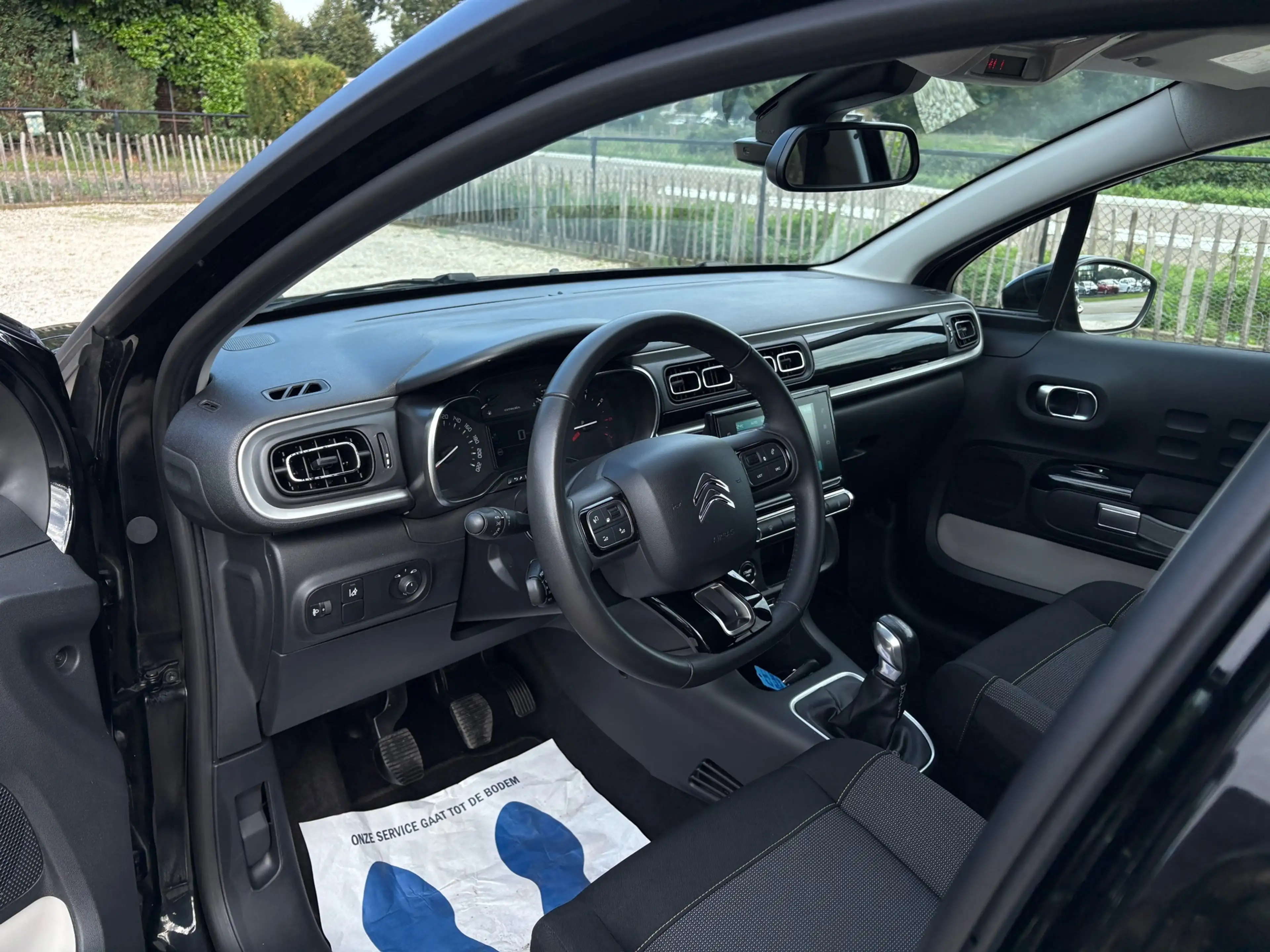 Citroen C3 1.2 Shine Stoelverwarming, Apple Carplay, Keyless — photo 10