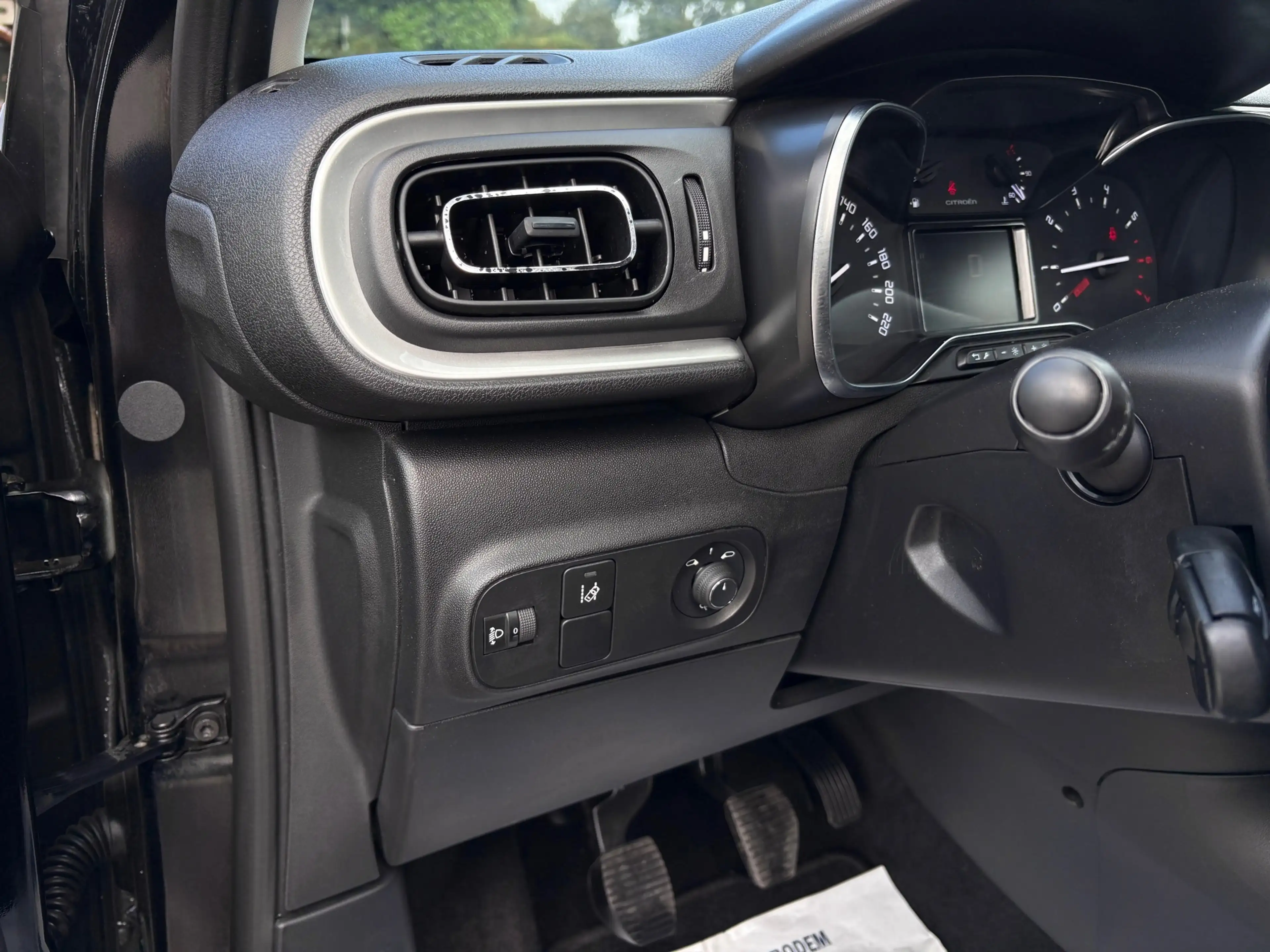 Citroen C3 1.2 Shine Stoelverwarming, Apple Carplay, Keyless — photo 14