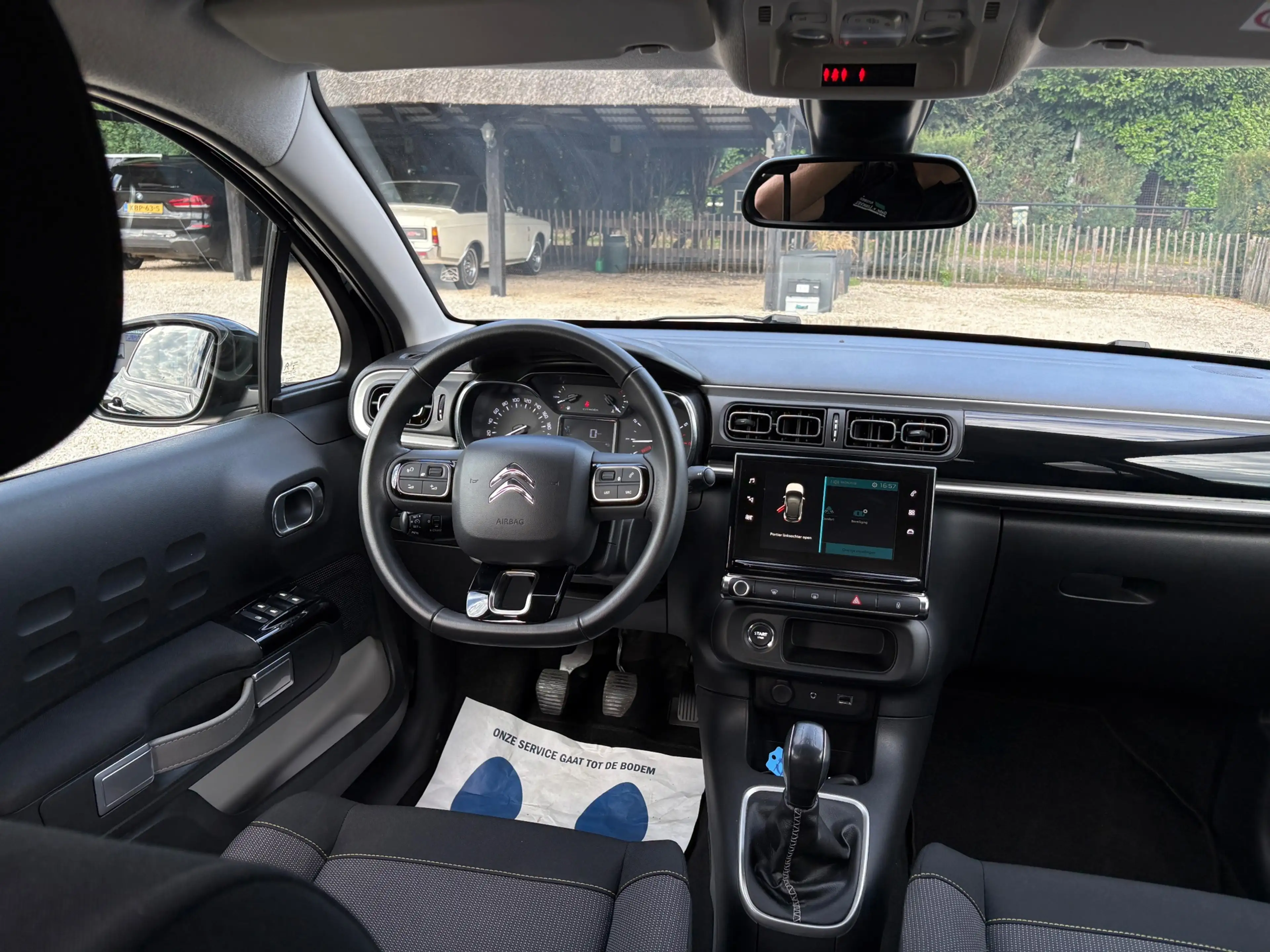Citroen C3 1.2 Shine Stoelverwarming, Apple Carplay, Keyless — photo 13