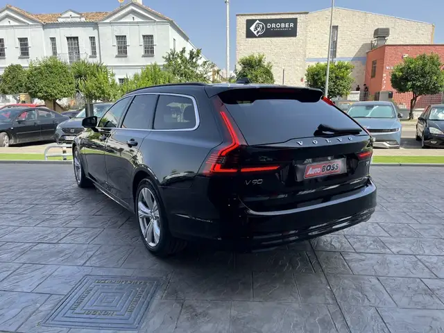 Volvo V90 view 9