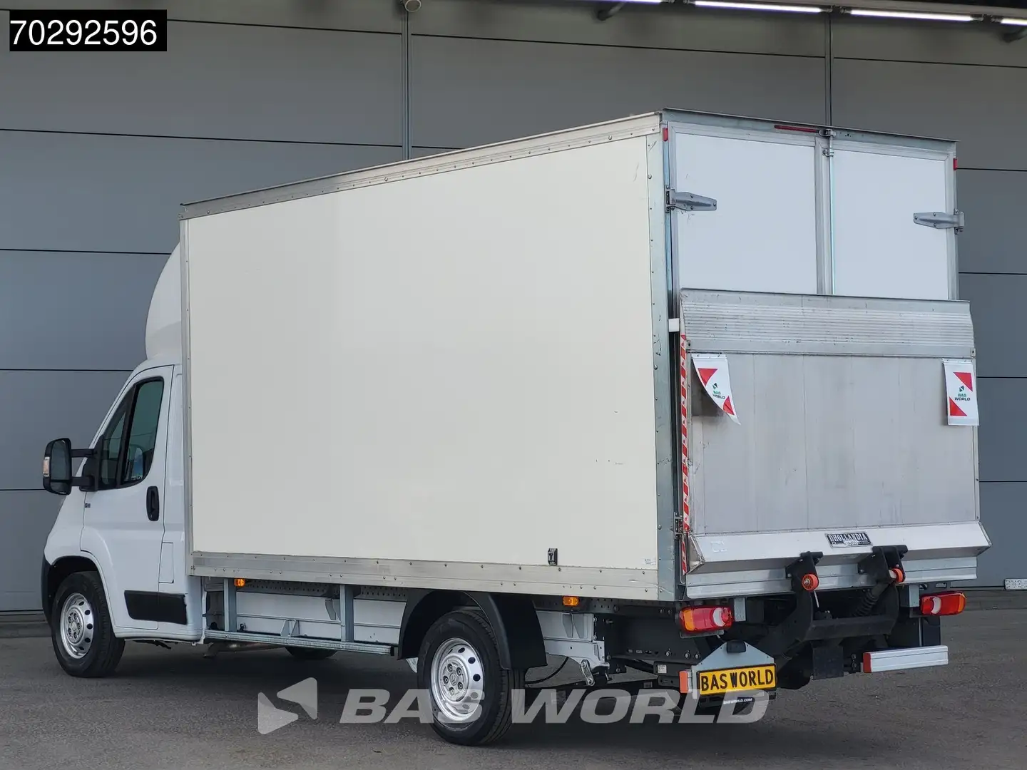 Citroen Jumper 165PK Bakwagen Laadklep Airco Cruise Meubelbak Kof Blanc - 2