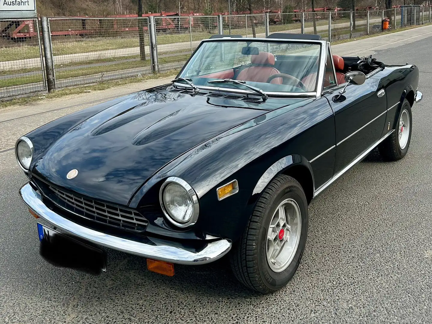 Fiat 124 Spider CS1 Noir - 1