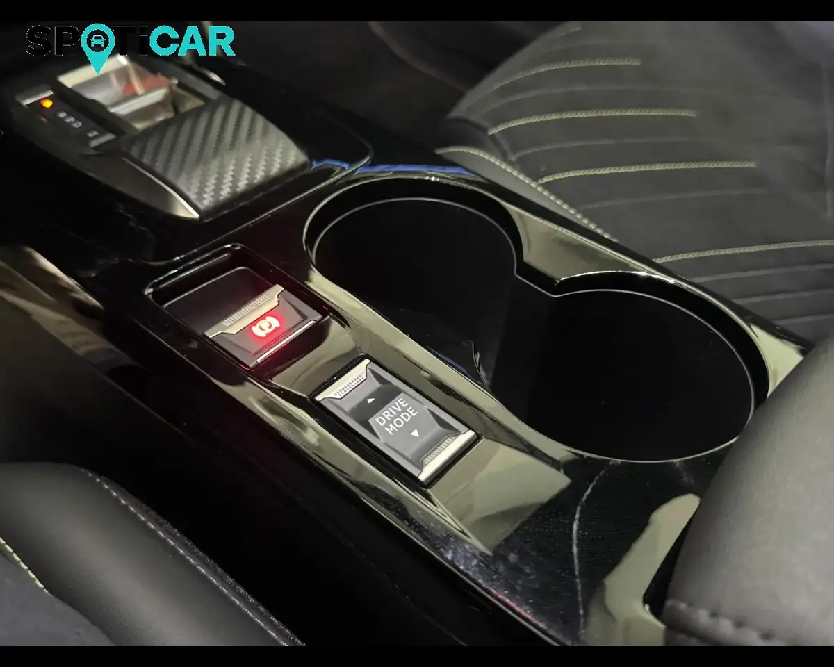 Peugeot 208 1.2 Hybrid 48V GT, миниатюра 8