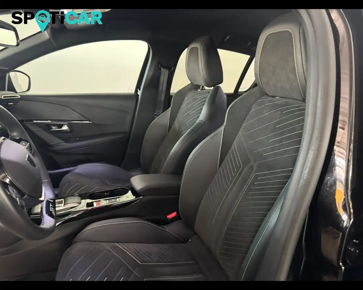 Peugeot 208 1.2 Hybrid 48V GT, миниатюра 15
