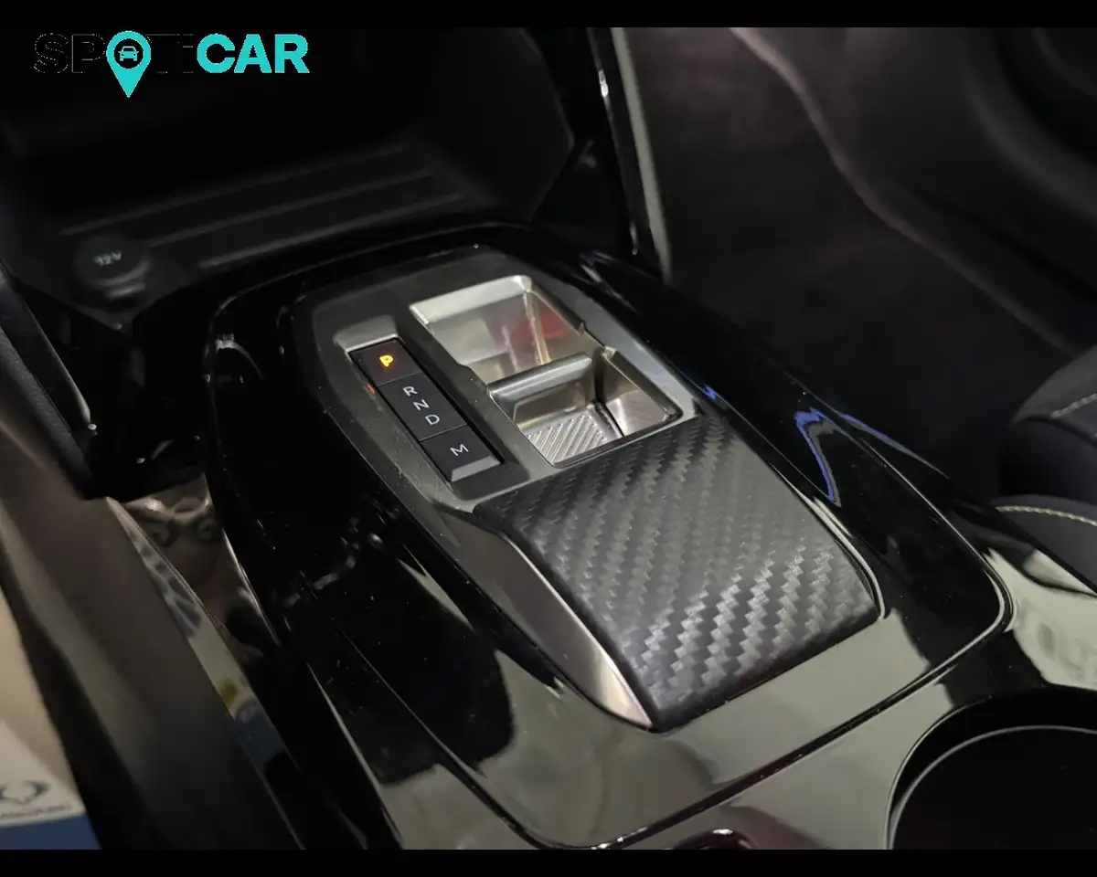 Peugeot 208 1.2 Hybrid 48V GT, миниатюра 9