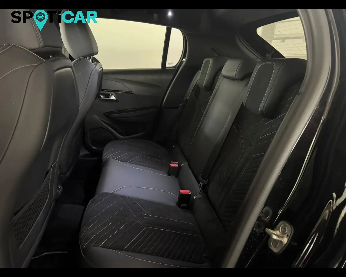 Peugeot 208 1.2 Hybrid 48V GT, миниатюра 13