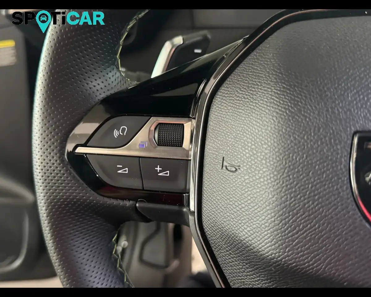 Peugeot 208 1.2 Hybrid 48V GT, миниатюра 20