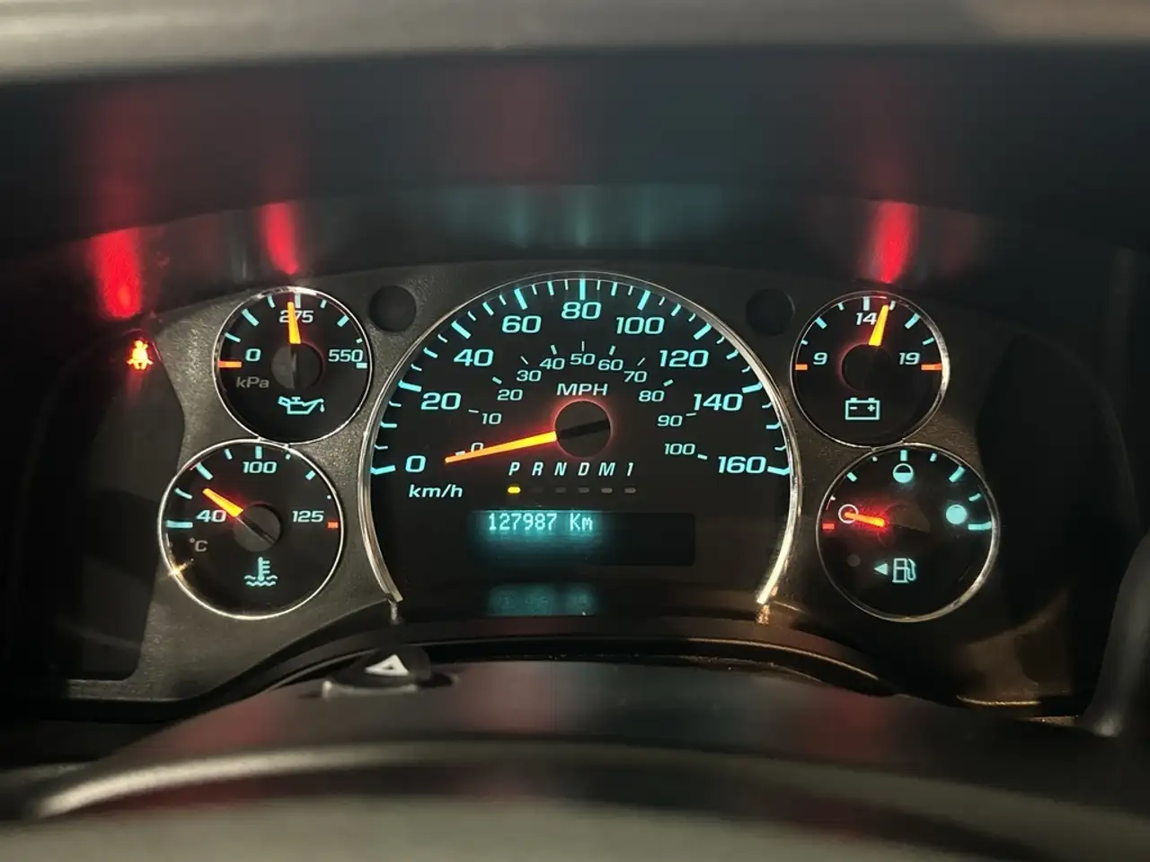 GMC Savana снимка GMC Savana