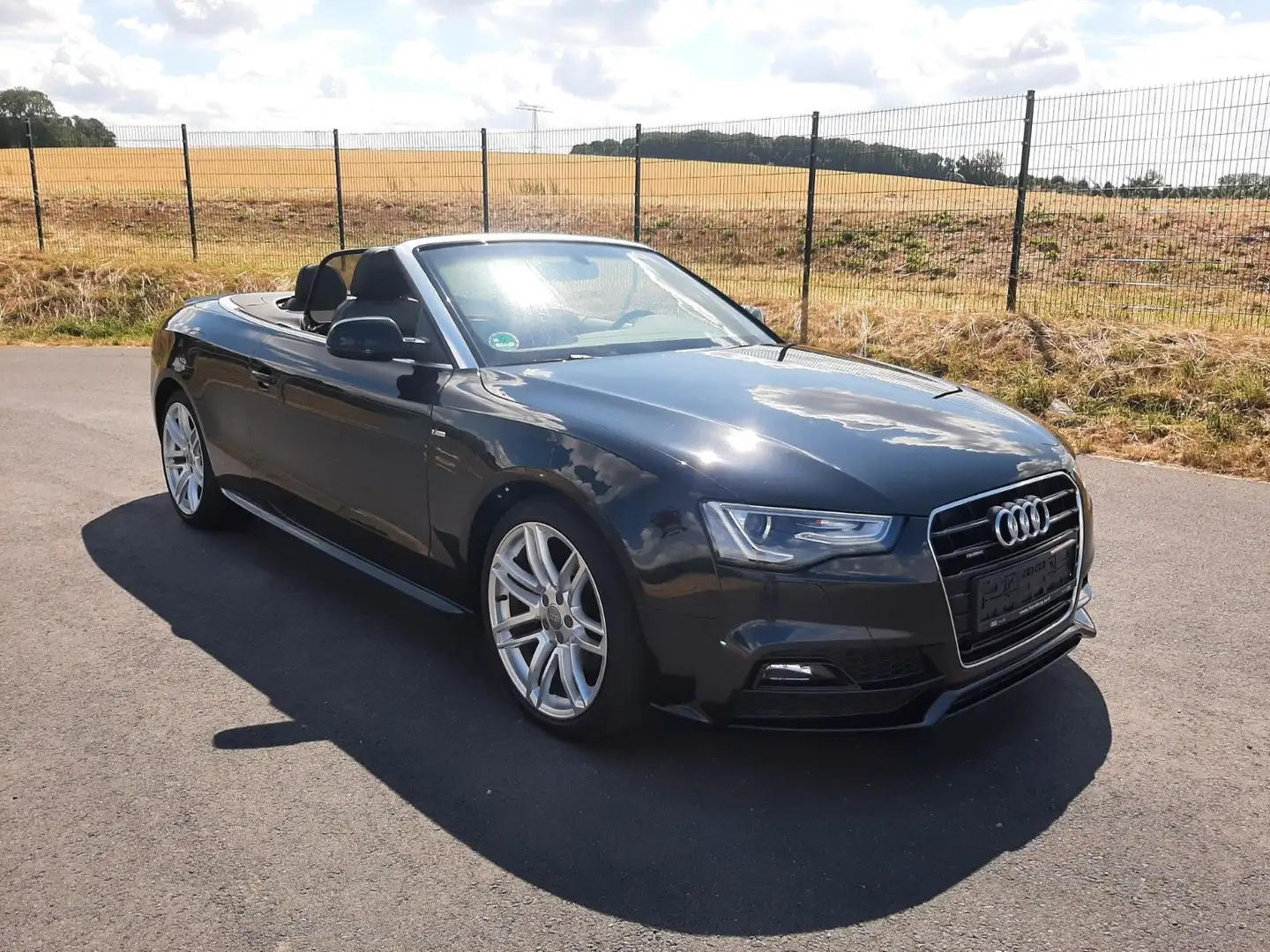 Audi A5 Cabriolet 2.0 TFSI Quattro S - Line,Bi-Xenon Zwart - 2