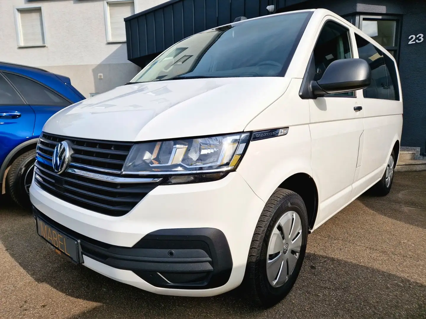 Volkswagen T6 Multivan T6.1 Multivan 2.0 TDI Family FWD +AHK+SHZ+NAVI+ Weiß - 1