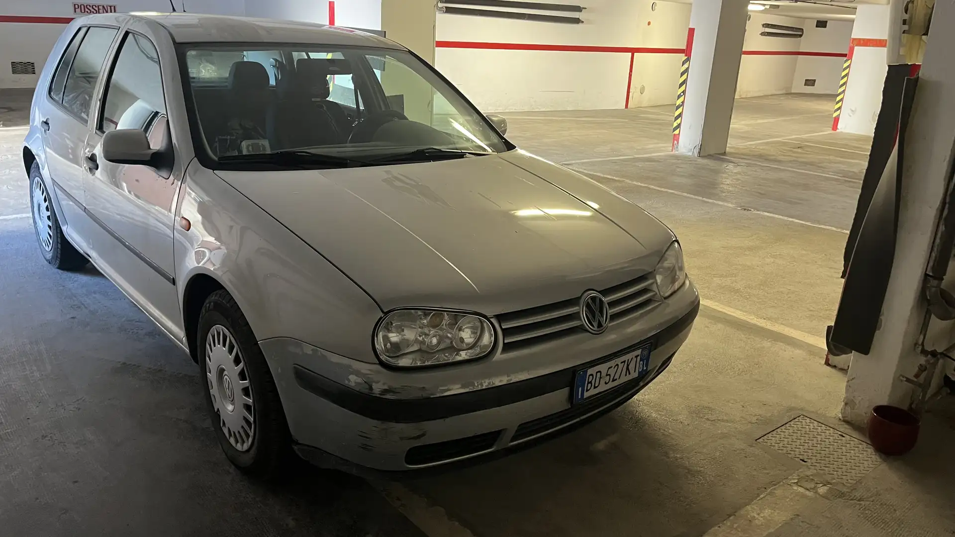 Volkswagen Golf 5p 1.8 Champ - 1