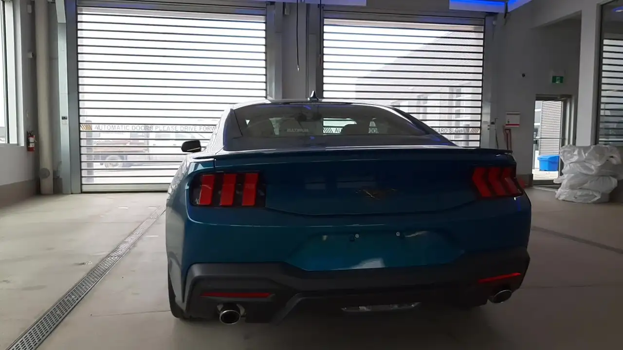 Ford Mustang снимка Ford Mustang