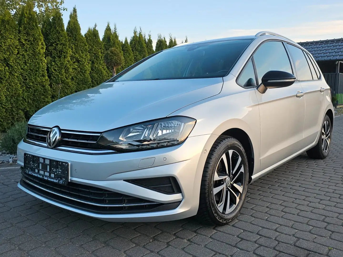 Volkswagen Golf Sportsvan VII IQ.DRIVE Argent - 2