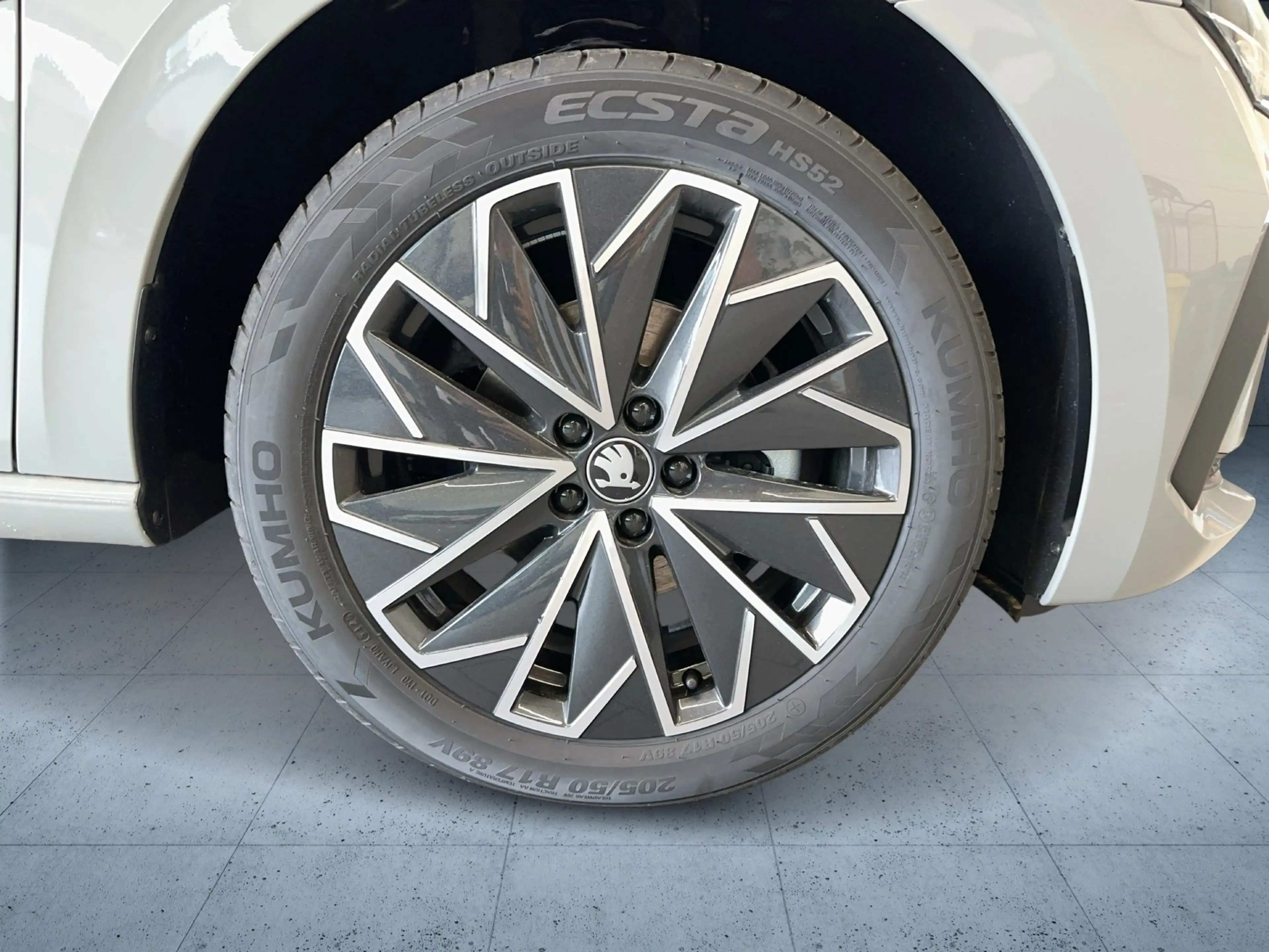 Skoda Scala Balance 1.5 TSI AHK/ACC/NAVI — photo 7