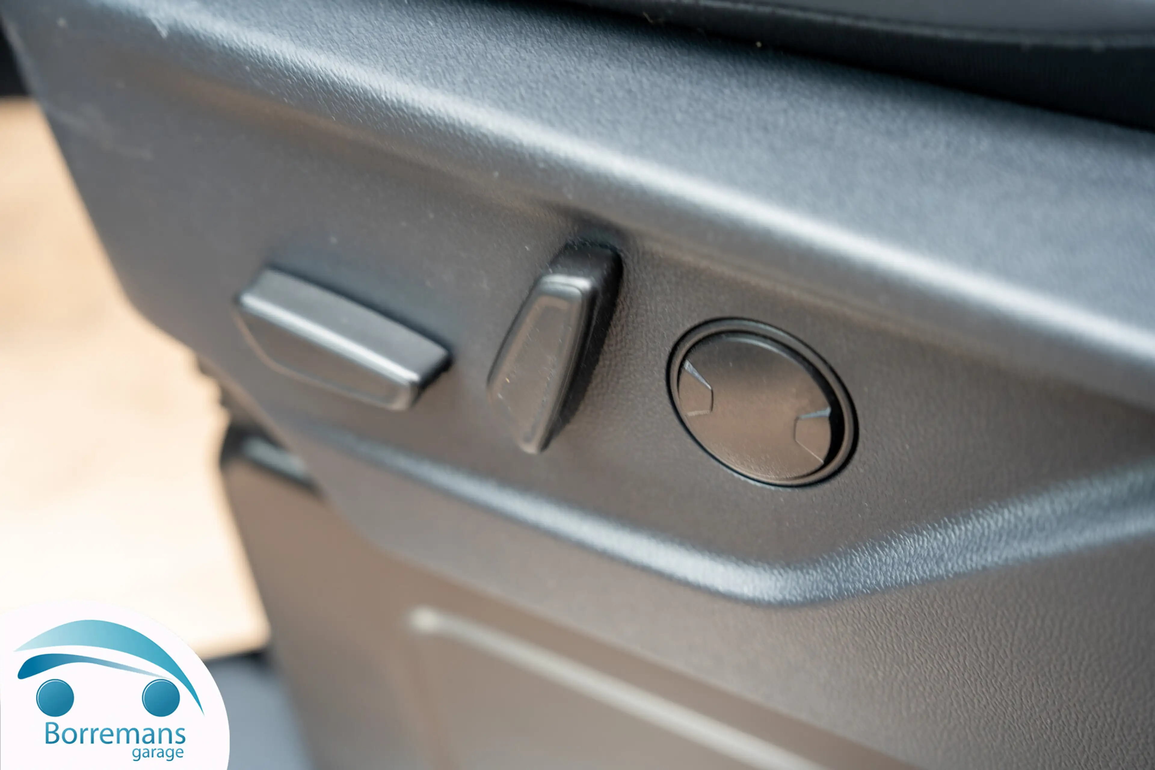 Ford Tourneo Custom 2.0 EcoBlue L2 Titanium | 9PL | Leder | CarPlay... — photo 6