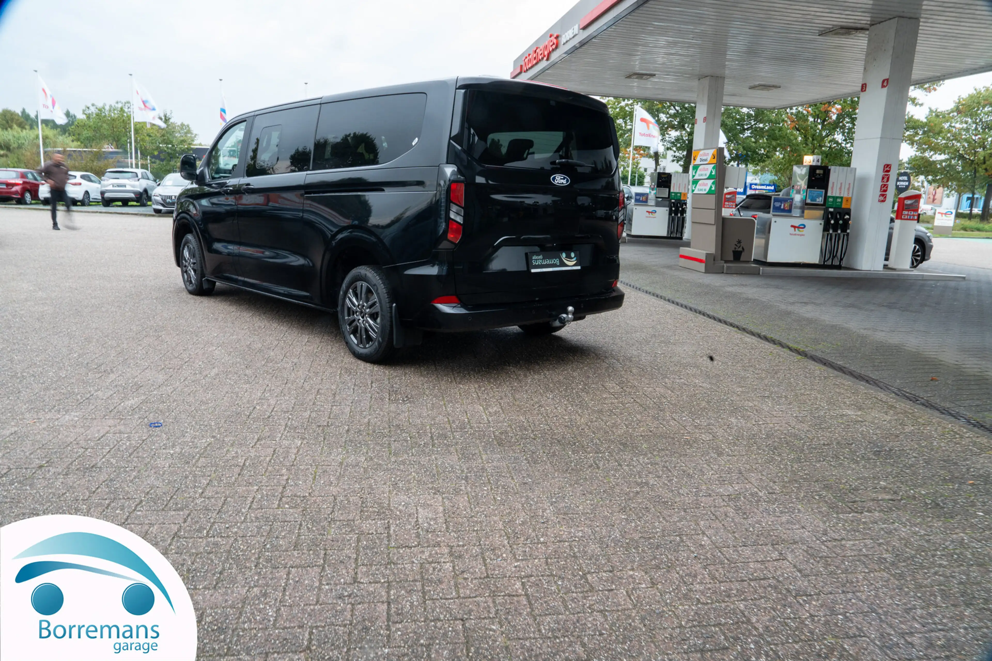 Ford Tourneo Custom 2.0 EcoBlue L2 Titanium | 9PL | Leder | CarPlay... — photo 3